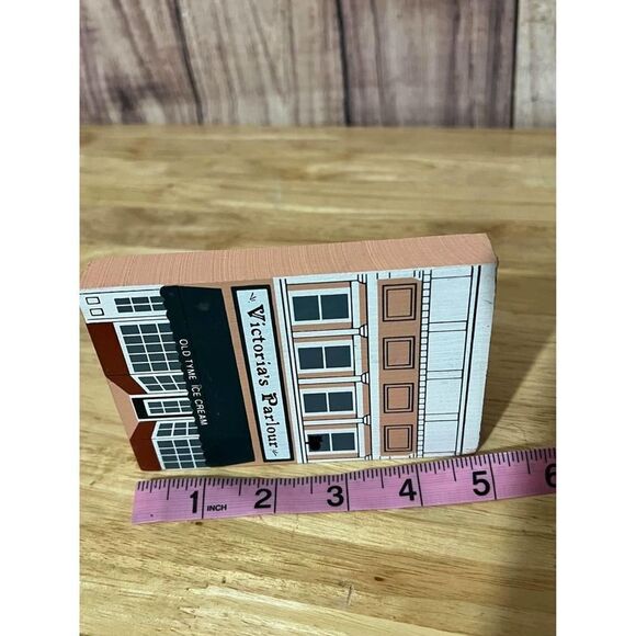 HAND SIGNED - Cats Meow Village - VICTORIA'S PARLOUR - Series VIII 8 1990 - Picture 7 of 8